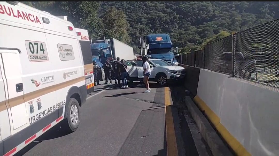 Accidente múltiple detiene la circulación en la autopista Orizaba ...